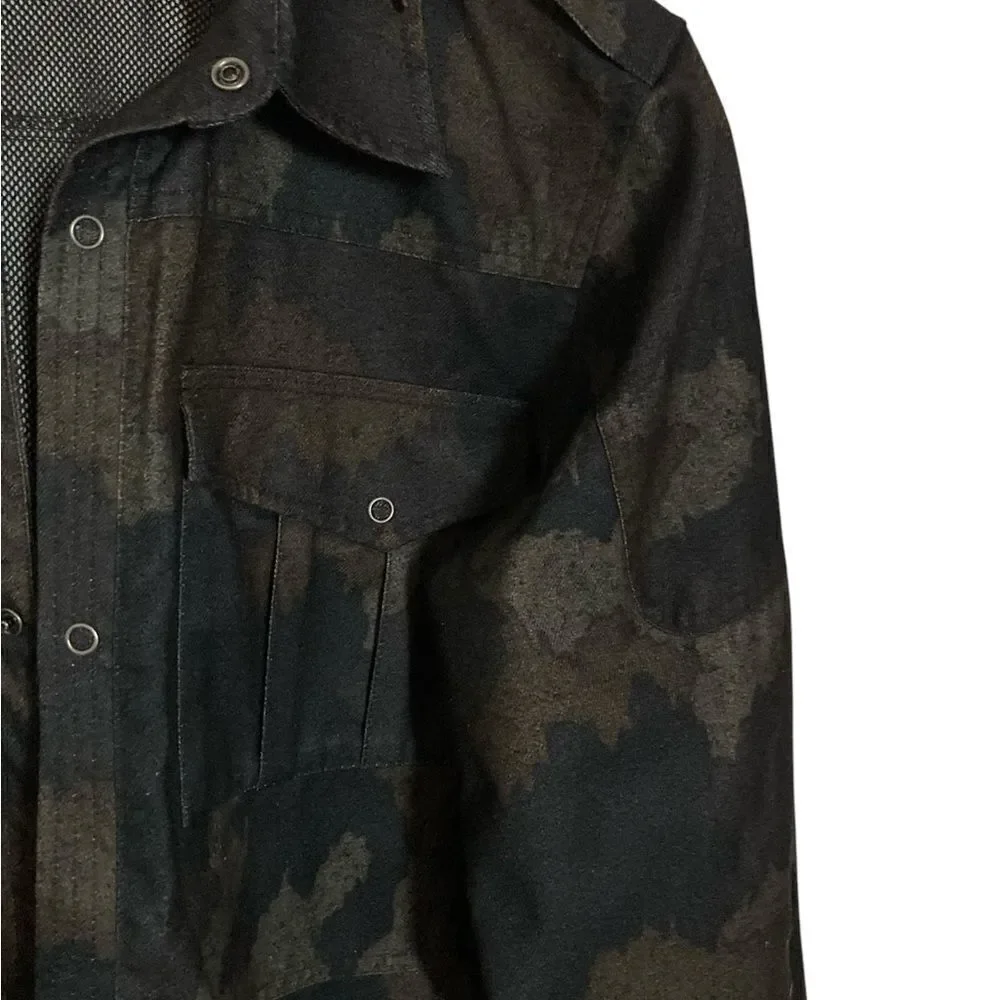 Ride Snowboarding Jacket Woman’s Size S Shred Gear Camo